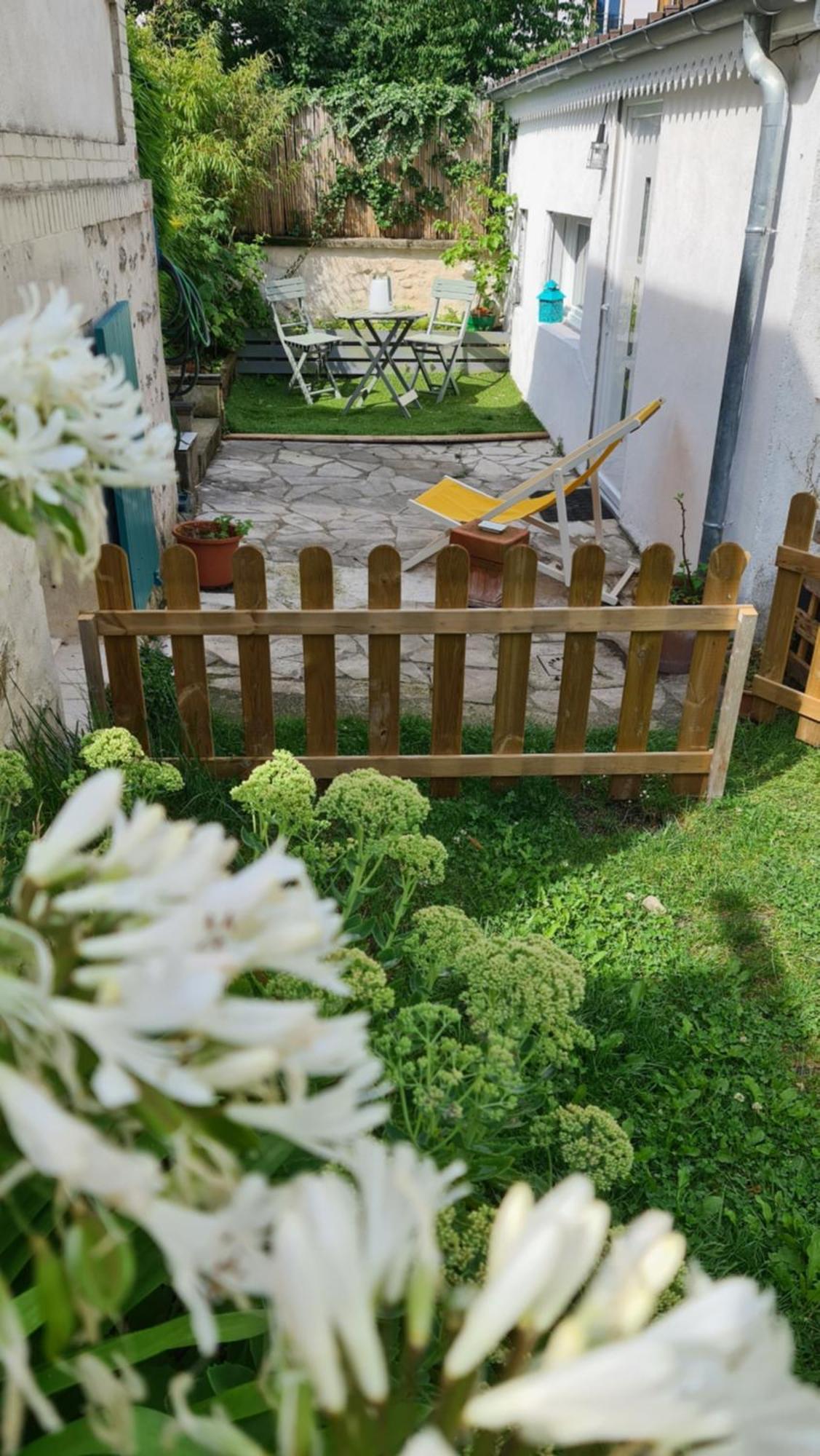 Le Studio Dans Le Jardin. Rosny-sous-Bois Exterior foto